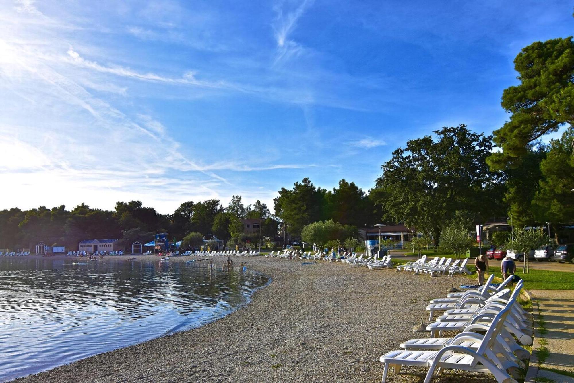 Nika 5 In Der Residenz Mit Pool Und Whirlpool In Strandnaehe
