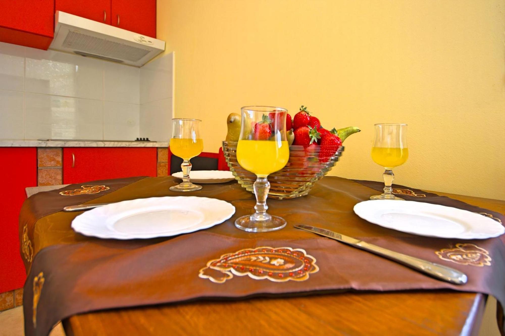 Apartmán Nika 5 In Der Residenz Mit Pool Und Whirlpool In Strandnaehe Umag