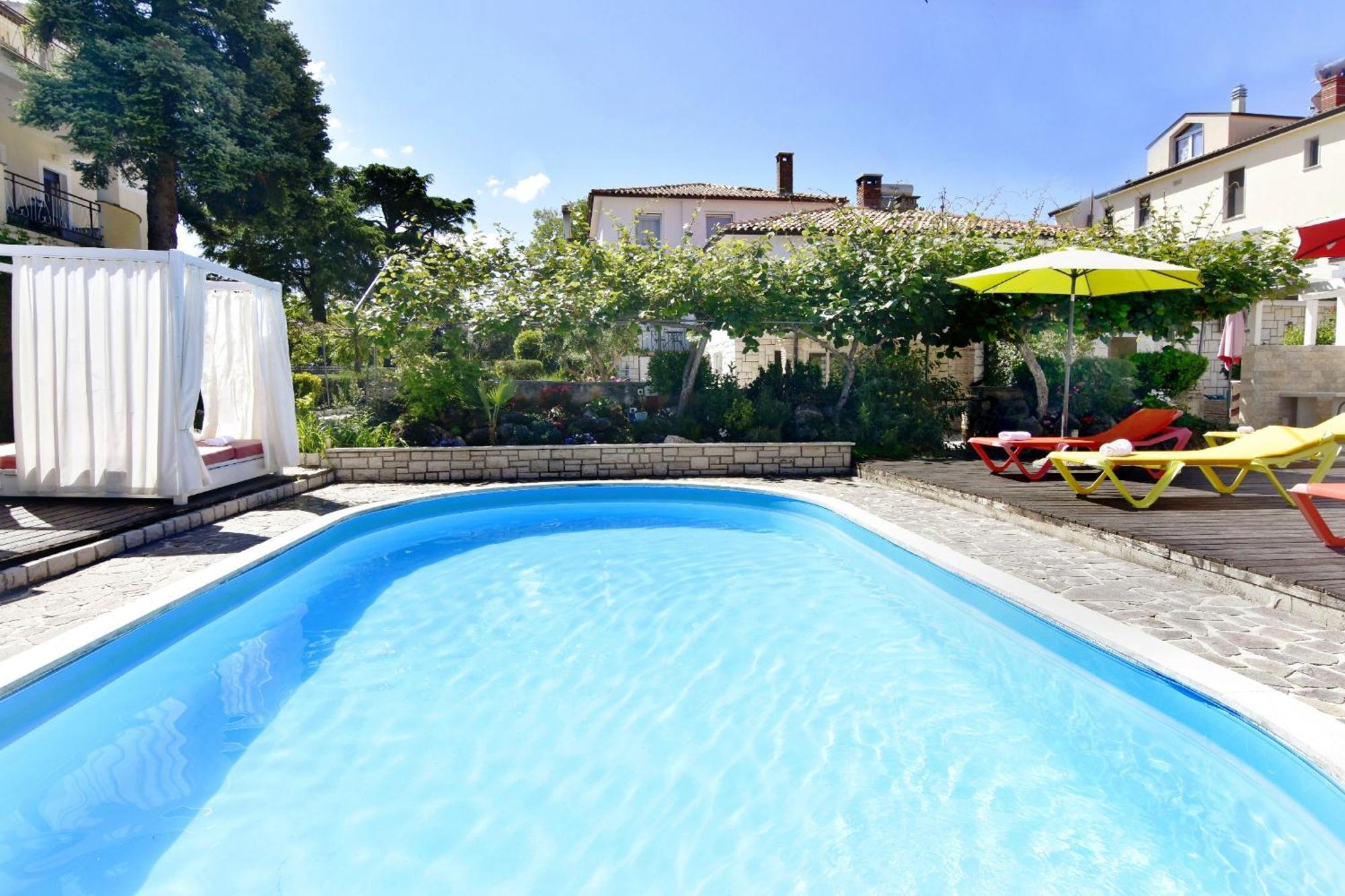 Nika 5 In Der Residenz Mit Pool Und Whirlpool In Strandnaehe *